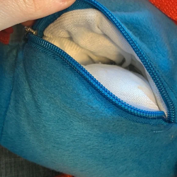 Mario Plush Backpack - Picture 3 of 4